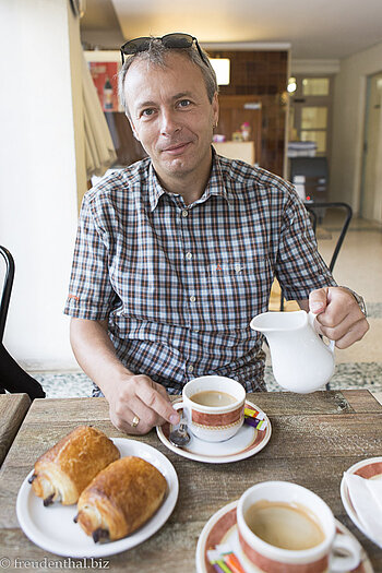 Frühstück beim Café du Château bei Rocamadour