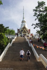 Khao Takiab - Treppe zum Tempel Wat Khao Lad