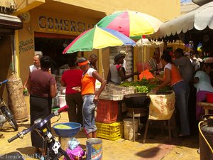 Es ist bunt auf dem Markt in Higüey