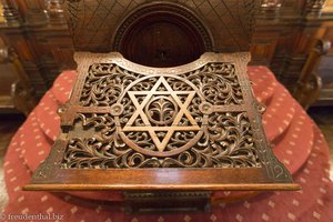 Pult in der Eldridge Street Synagogue von New York