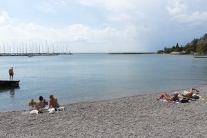 Ein Badestrand bei Sistiana