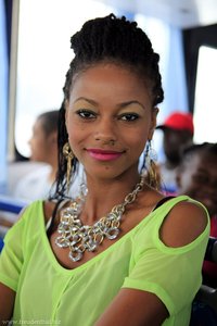 die wohl schönste Lehrerin von Grenada