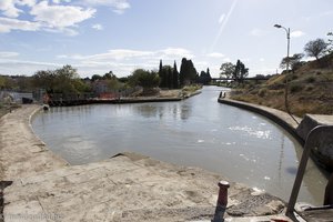 das untere Schleusenbecken bei Fonserannes