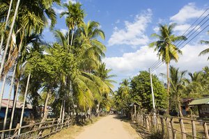 Spaziergang bei Ban Khon auf der Insel Don Khon