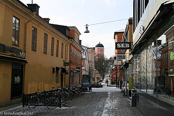 Weg von der Stadt zum Schloss