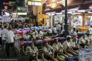 Thai-Fussmassage in der Khaosan Road von Bangkok