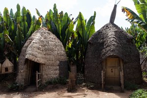 kleine Hotelhütten bei den Dorze in Äthiopien