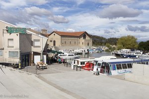 beim Hafen von Colombiers am Canal du Midi