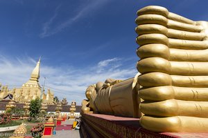 Der Liegende Buddha hat ganz schön lange Zehen.