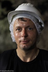 Lars in der Weihnachtshöhle von Terceira