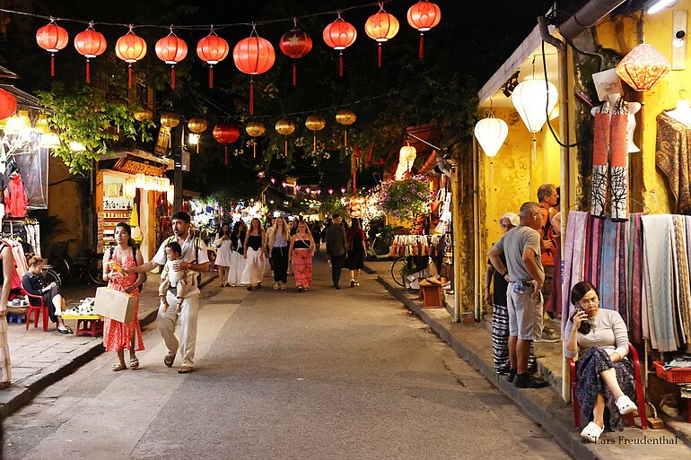 ruhige Gasse in der denkmalgeschützten Altstadt von Hội An