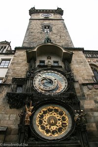 Altstädter Rathaus mit der Astrolgischen und der Aposteluhr