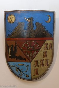 Wappen mit Adler und sieben Burgen