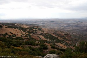 Sicht über die Landschaft unterhalb der Giara di Gesturi