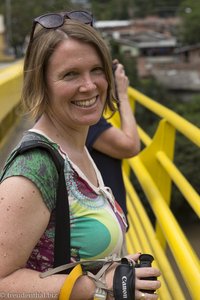 Anne auf der Brücke bei Irra.