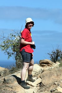 Annette freut sich schon auf das Ende der Wanderung