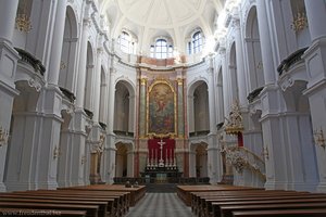Hauptschiff der Hofkirche von Dresden