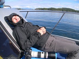 Fröhlicher Lars beim Whale Watching in Kanada