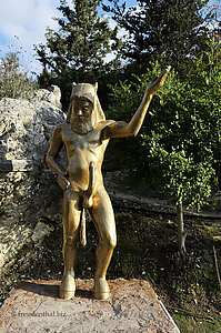 Priapos-Statue