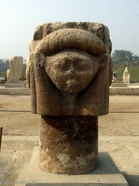Kopf der Hathor