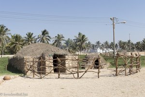 grasbedeckte Hirtenhäuser in Taqah - Oman