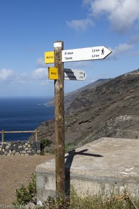 Wegweise hinab zur Playa Jorado