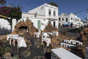 Eine aufwendige Krippe auf der Plaza de la Constitución - Haría