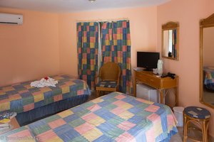 Zwei Betten im Zimmer des Hotel Los Caneyes