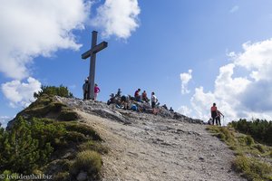 Die letzten Meter bis zur Gipfelkreuz des Iseler