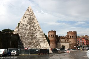 Pyramide bei der aurelischen Mauer