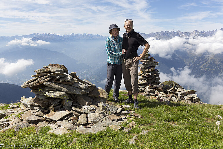 Anne und Lars auf dem Gipfel des Hönig