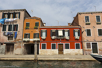 ... hinein in den Canale Cannaregio.