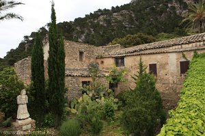 Blick über die Ermita de la Trinitat aufs Meer