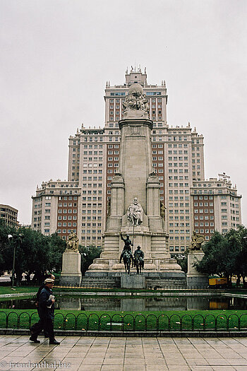 Denkmal zu Ehren Cervantes
