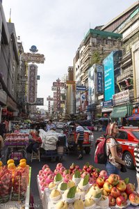 in der Yaowarat Road in Chinatown Bangkok