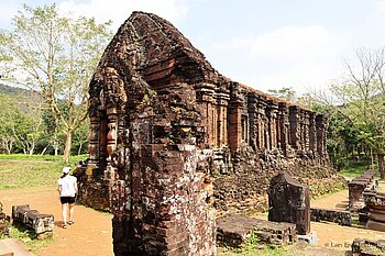 Versammlungsgebäude (Mandapah bzw. Pilgerhalle) in der Tempelgruppe D in Mỹ Sơn