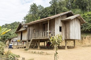 im Dorf der Khmu in Laos
