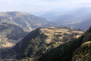 Terrassenfelder auf den Hochebenen von Äthiopien