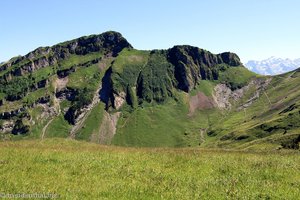 Blick von Laui über das Frontal zum Huserstock