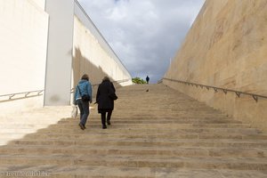 Treppe auf die Bastionsmauer