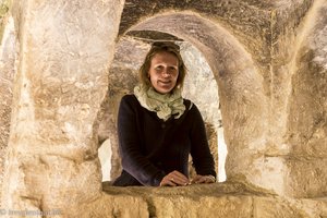 Anne in den St. Paul's Catacombs von Ir-Rabat.