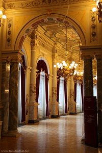 Säulenhalle der Semperoper