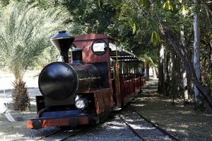 Schmalspurbahn im Domaine Les Pailles