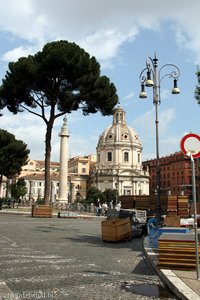 Blick von Via Imperiale zur Trajanssäule