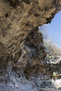 Halbhöhle beim Wadi Darbat im Oman