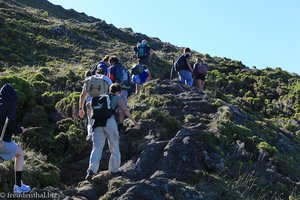 eine der geführten Wandergruppen am höchsten Berg Portugals