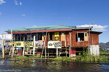 Per Boot zum Nga Phe Chaung Kloster