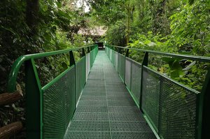 Catarata Río Fortuna - Hängebrücke nach dem Eingang