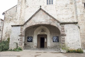 die Église Saint Pierre in Monestiés