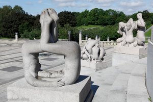 viele Nackte in Stein im Vigelandsparken